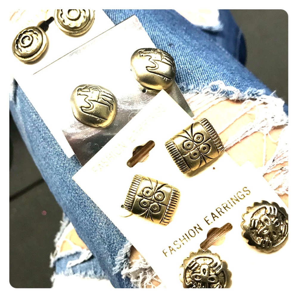 Golden fashion earrings